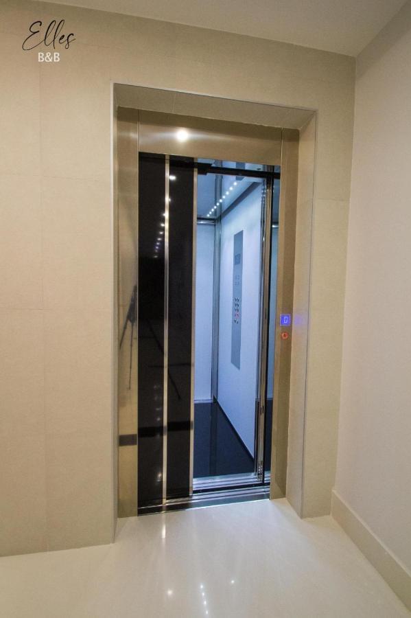 B&B Elles Con Parcheggio Interno Барлетта Екстер'єр фото